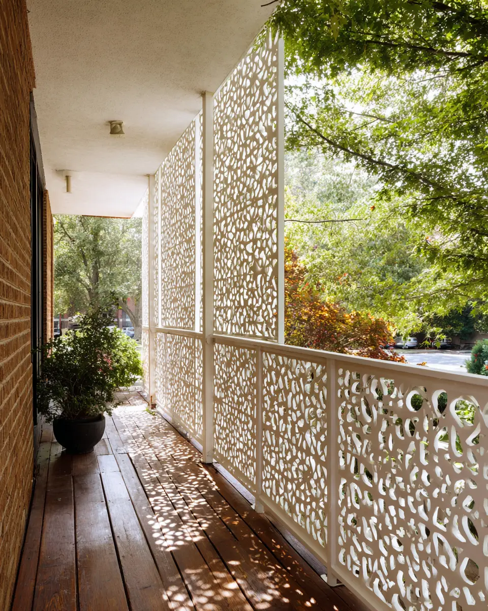 Airy Mid-Century Modern Balcony Decor Ideas