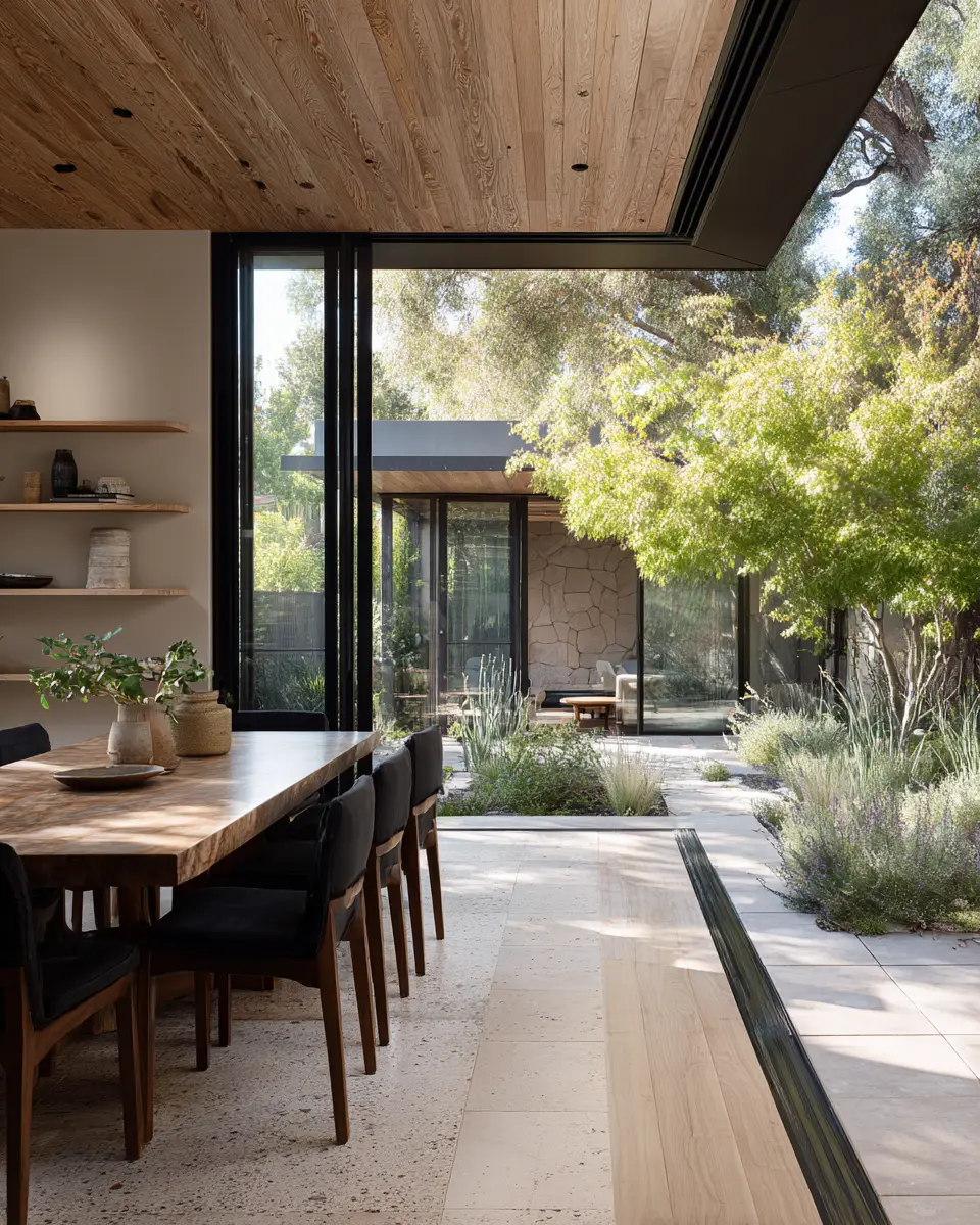 Black Japandi Dining Room Decor Ideas