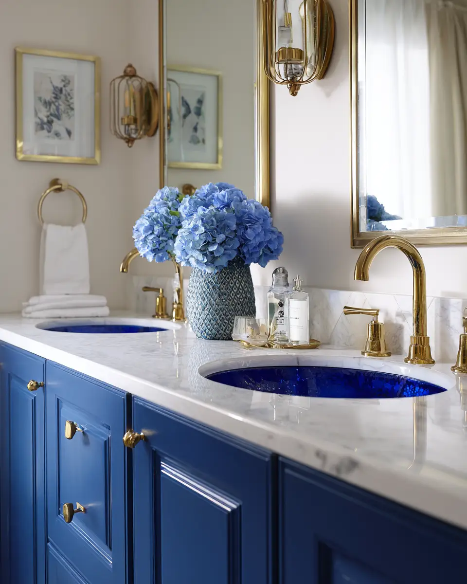Bright Bathroom Decor Ideas