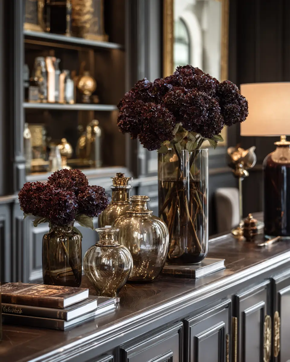 Chocolate Brown Classic Living Room Decor Ideas