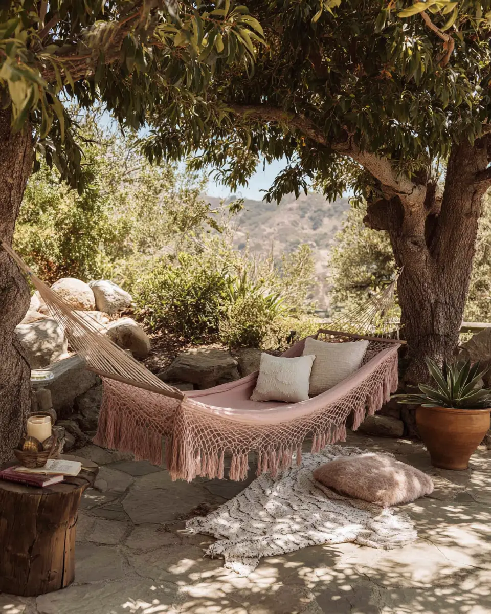 Dusty Rose Patio Decor Ideas