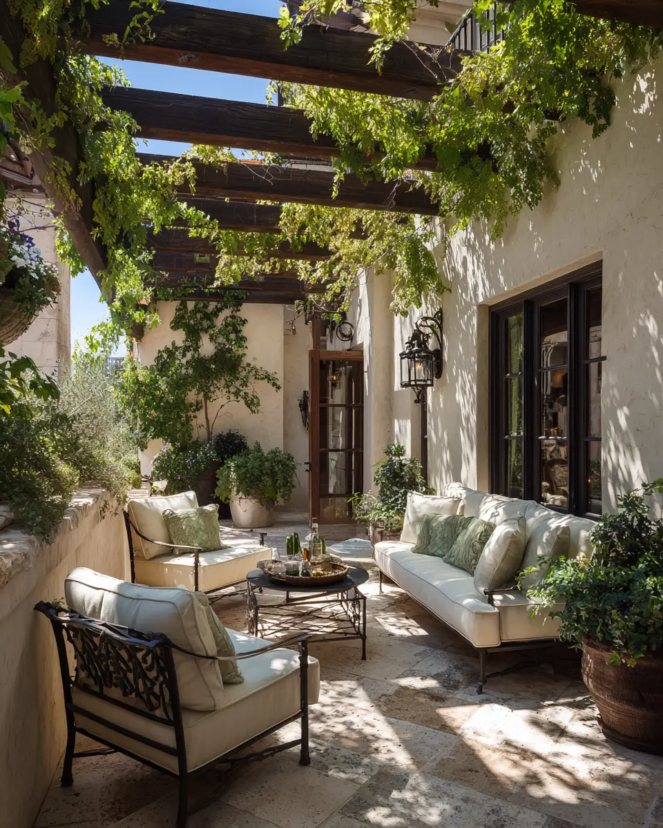 Elegant Mediterranean Patio Decor Ideas
