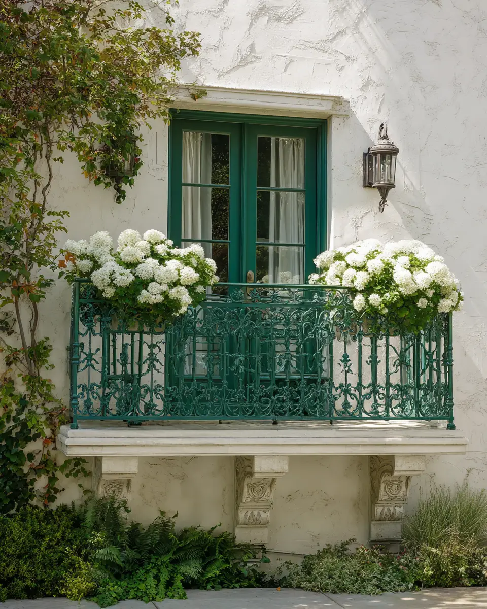 Emerald Green Traditional Balcony Decor Ideas