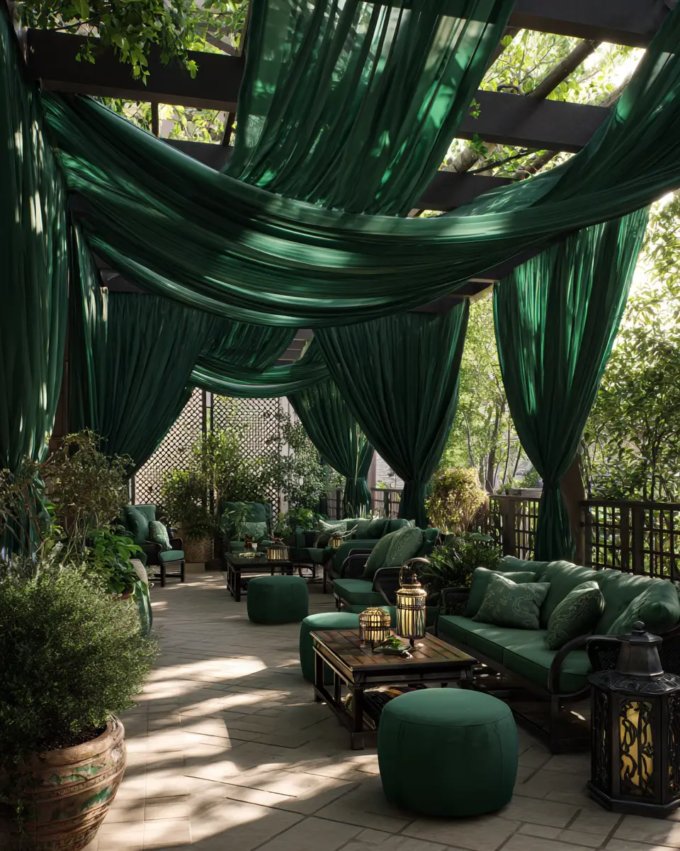 Emerald Green Traditional Patio Decor Ideas