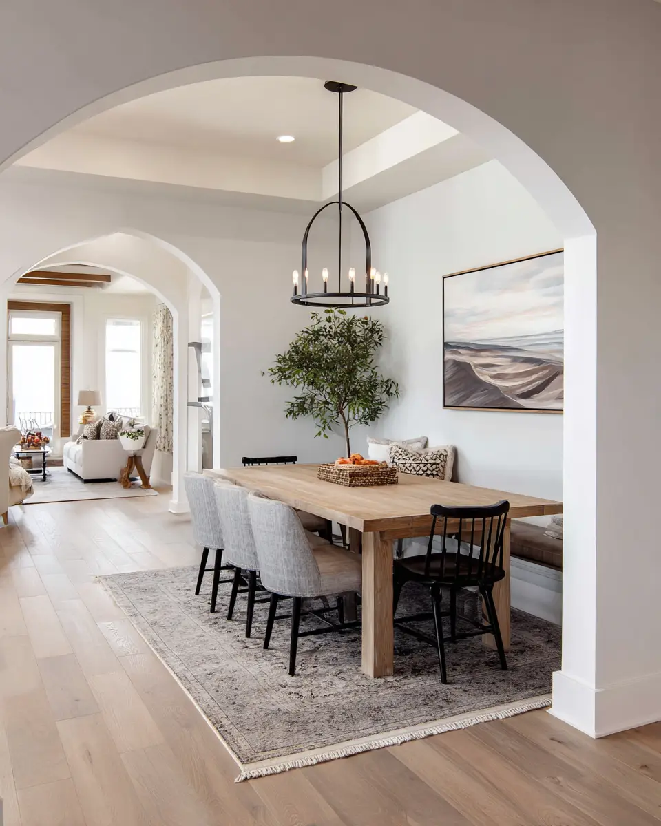 Family-Friendly Dining Room Decor Ideas