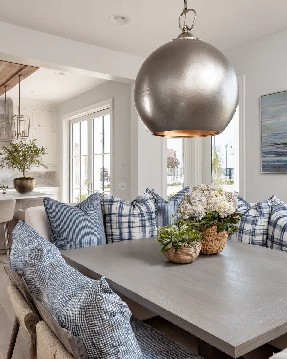 Gray Coastal Dining Room Decor Ideas
