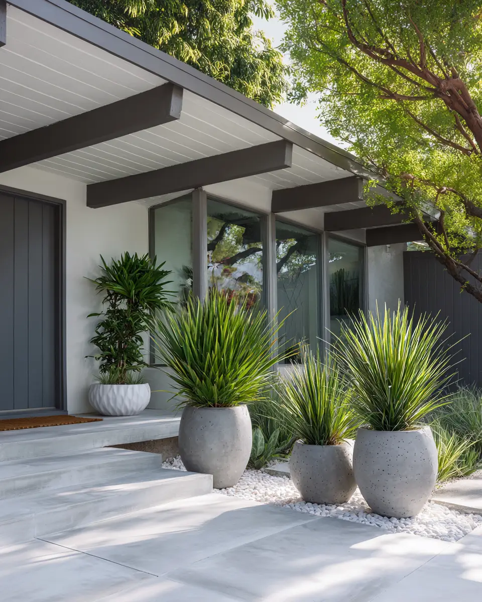 Gray Mid-Century Modern Patio Decor Ideas