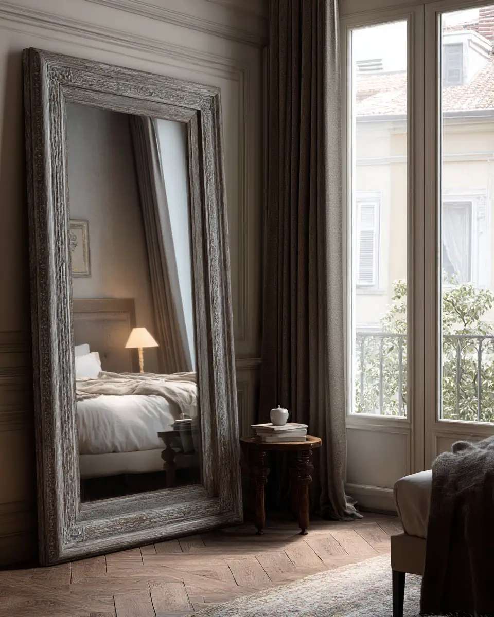 Greige Vintage Bedroom Decor Ideas