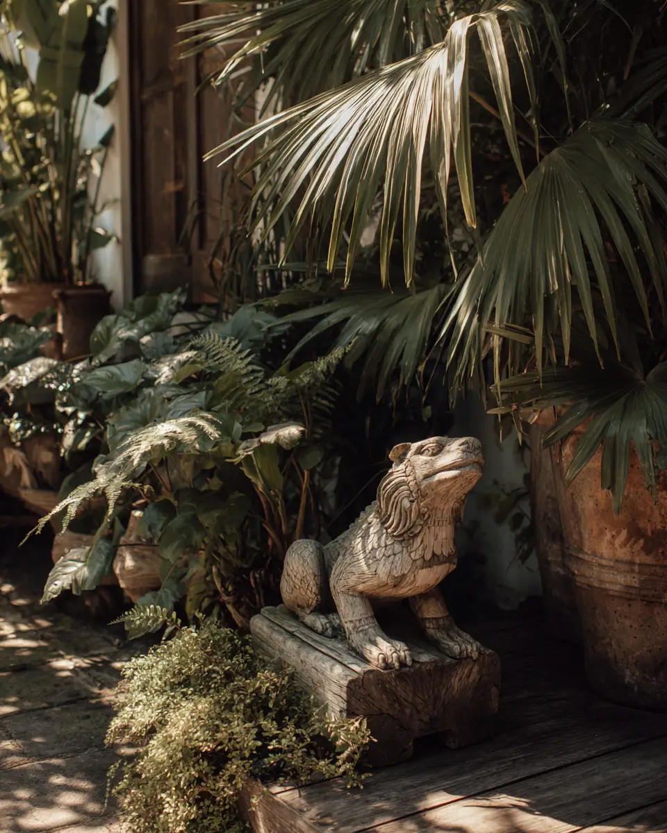 Moody Tropical Patio Decor Ideas