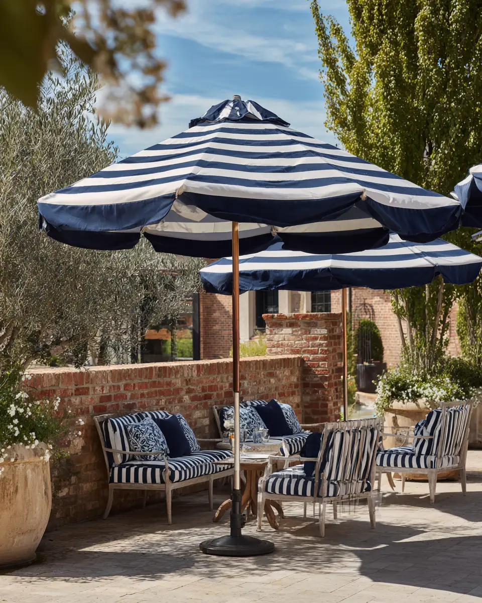 Navy Farmhouse Patio Decor Ideas