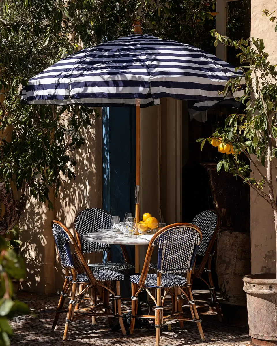 Navy Vintage Balcony Decor Ideas