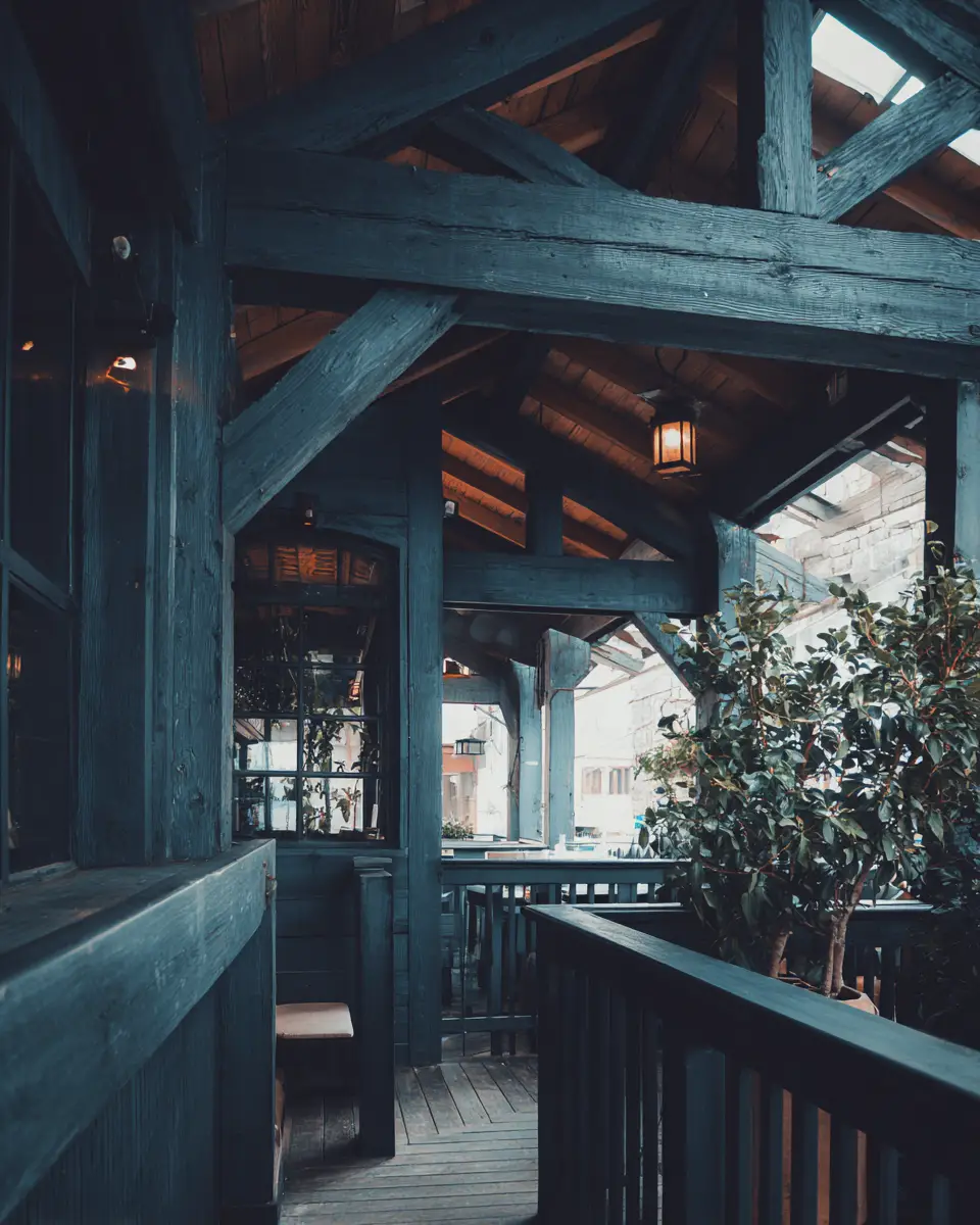 Navy Vintage Balcony Decor Ideas