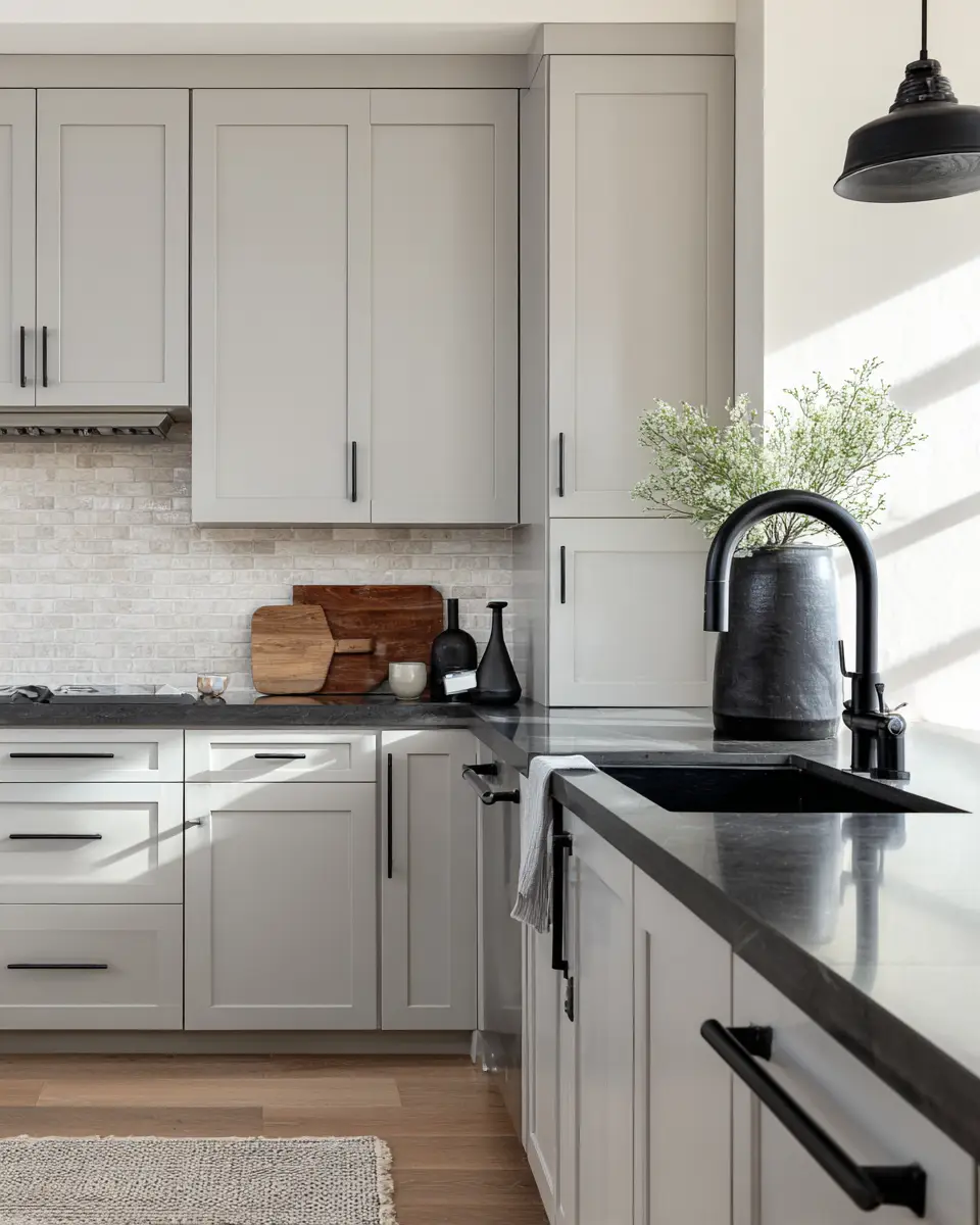 Neutral Gray Kitchen Decor Ideas