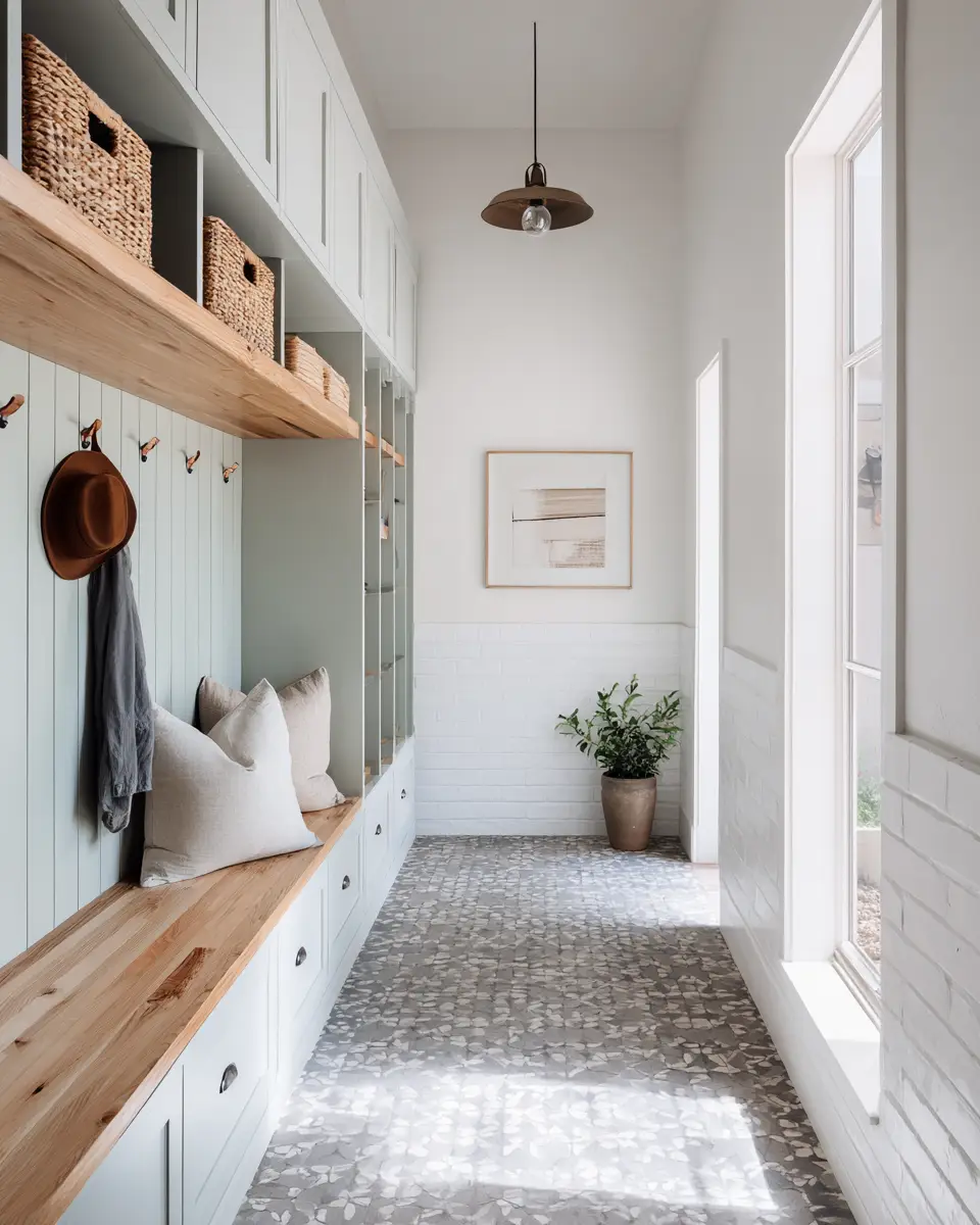 Neutral Modern Farmhouse Garage Decor Ideas