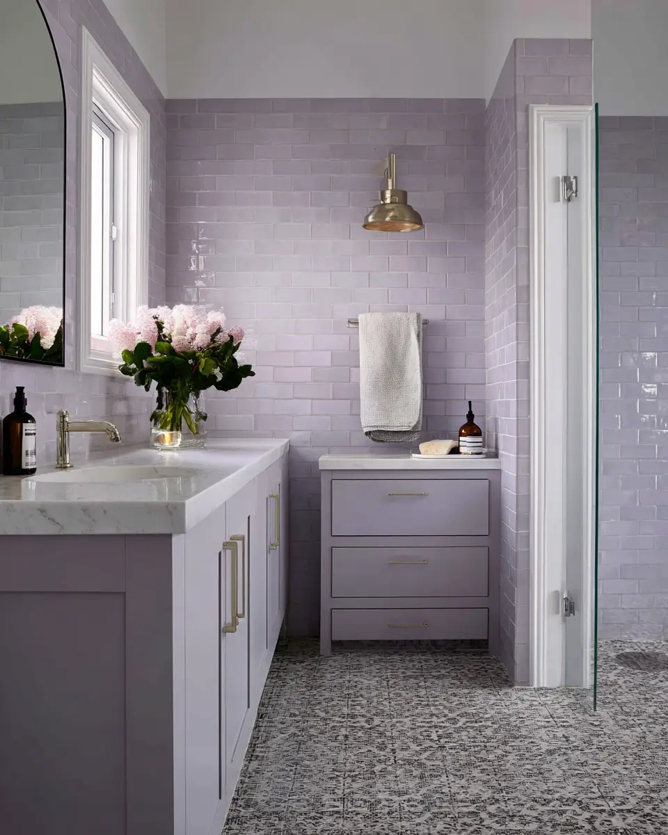 Two-Tone Bathroom Decor Ideas - Featured