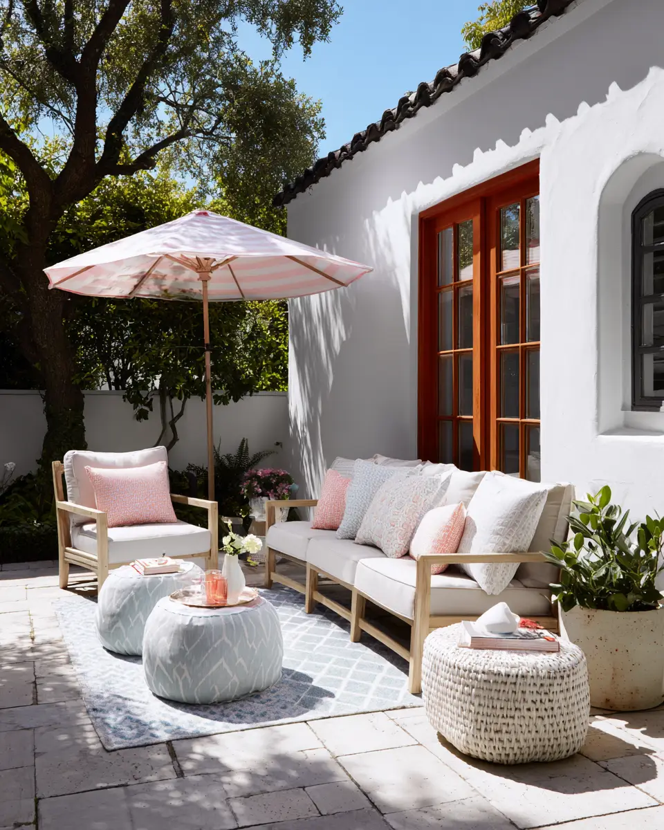 White Mid-Century Modern Patio Decor Ideas